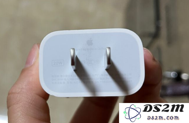 使用低质量充电器对iPhone电池健康的影响有多大？会导致电池损坏吗？
