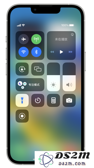 新手指南：如何在苹果iPhone 14 Pro上轻松开启手电筒功能的详细步骤