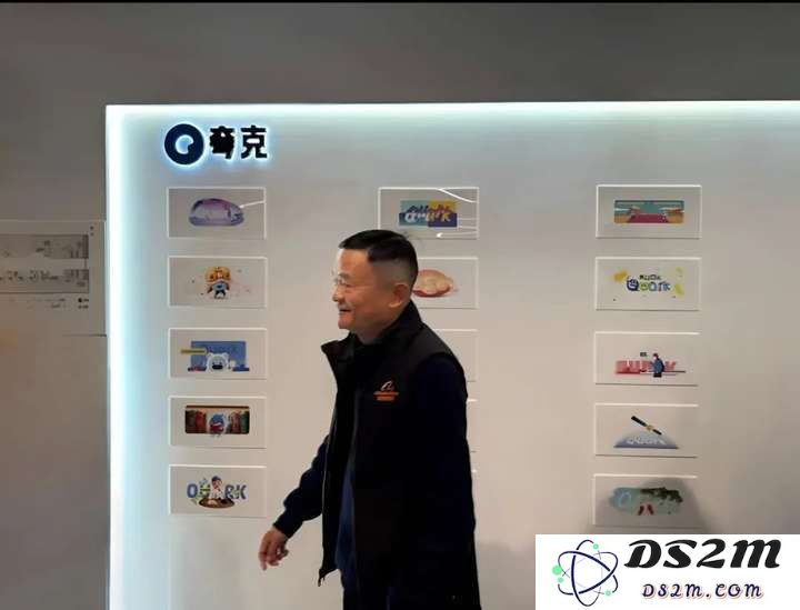 大厂AI助手上演「叠叠乐」，工具类APP怎么办？