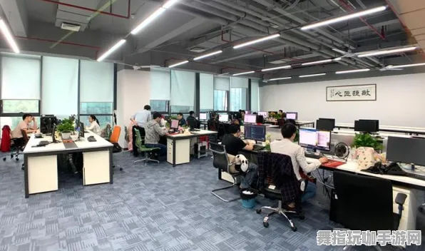 云游戏S2赛季特别篇-详细剧情解析与最新动态-微信小程序分析
