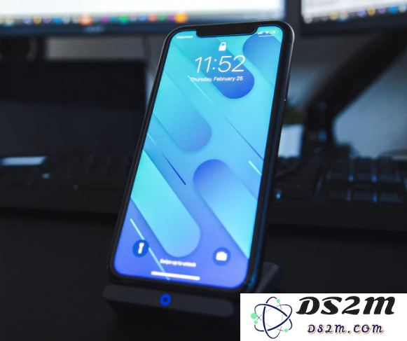 如何解决 iPhone 12 锁屏密码意外更改为六位或组合密码而无法进入主界面的问题？