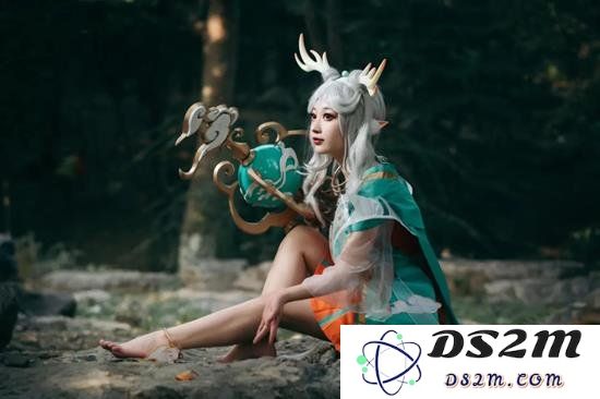 王者荣耀瑶妹COS分享 王者荣耀女角色美图分享：让你感受梦幻与力量的结合!