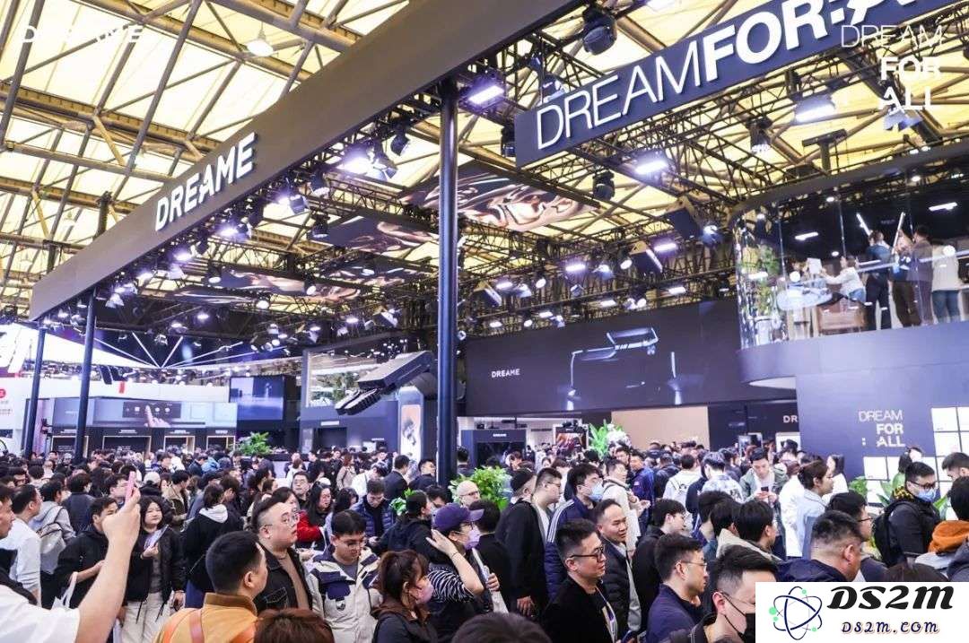DeepSeek横扫家电圈！暴走三万步，带你看尽AWE最火AI黑科技