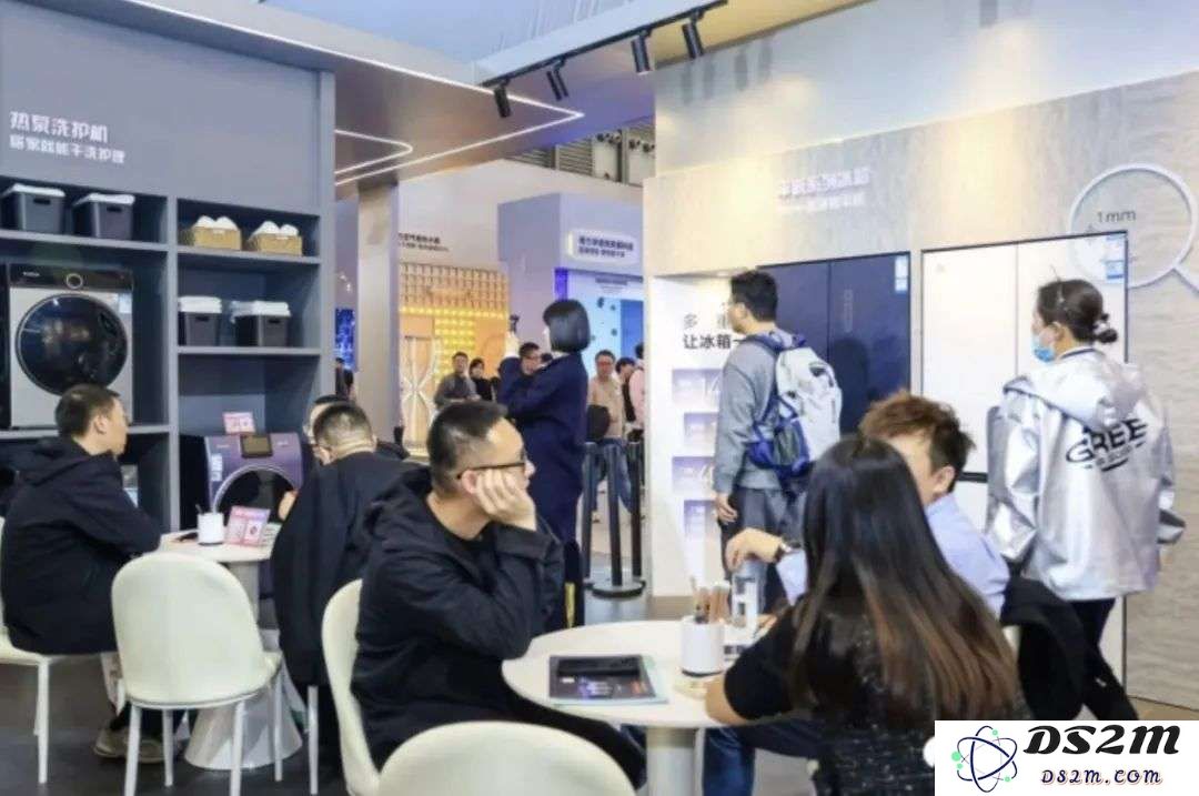 DeepSeek横扫家电圈！暴走三万步，带你看尽AWE最火AI黑科技