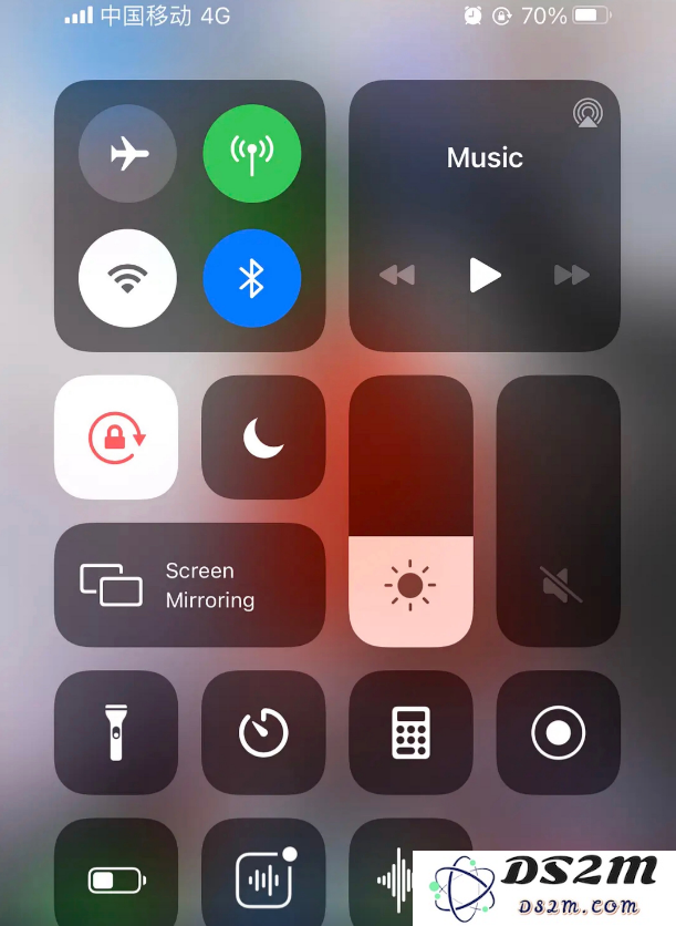 探索iPhone控制中心中的隐藏功能与惊喜亮点，了解你可能不知道的便捷设置