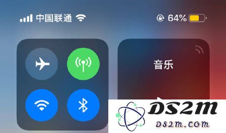 如何在iPhone 12上设置电池百分比显示，方便用户随时查看剩余电量