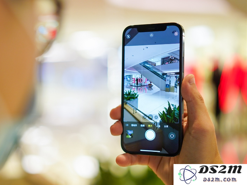 iPhone 12上市已三天，发现它的优缺点了吗？