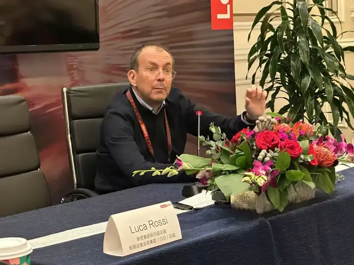 驱动联想75%营业额的领军人物，对2025年人工智能硬件发展方向提出六大预判