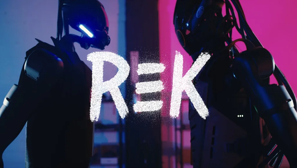 REK独特体验：带上VR眼镜体验刺激的真实机器人战斗竞技场景