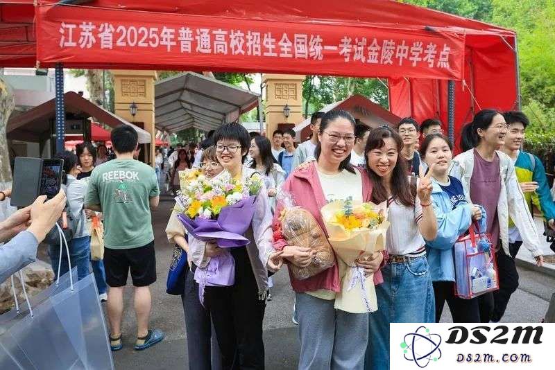 高考之外的挑战与机遇：人工智能如何深刻影响我们的考试方式与未来学习模式？