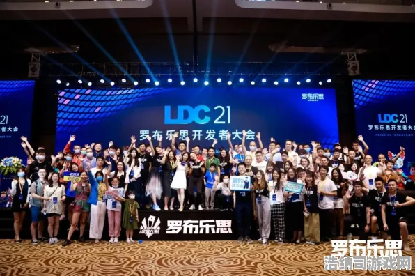 周末狂欢 罗布乐思 隐藏任务 开发者访谈：罗布乐思 团队配合 罗布乐思的团队配合 全球赛事动态