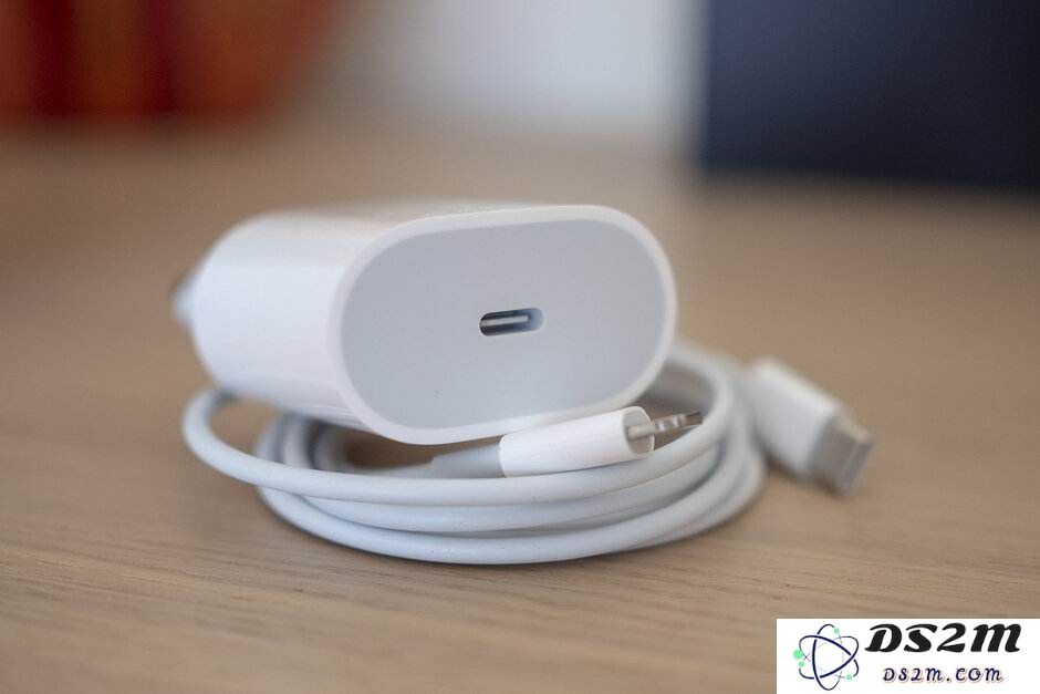 65W 氮化镓充电器是什么，iPhone 可以使用吗？