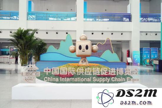 这是11月26日拍摄的中国国际供应链促进博览会会场内景。新华社记者 任超 摄