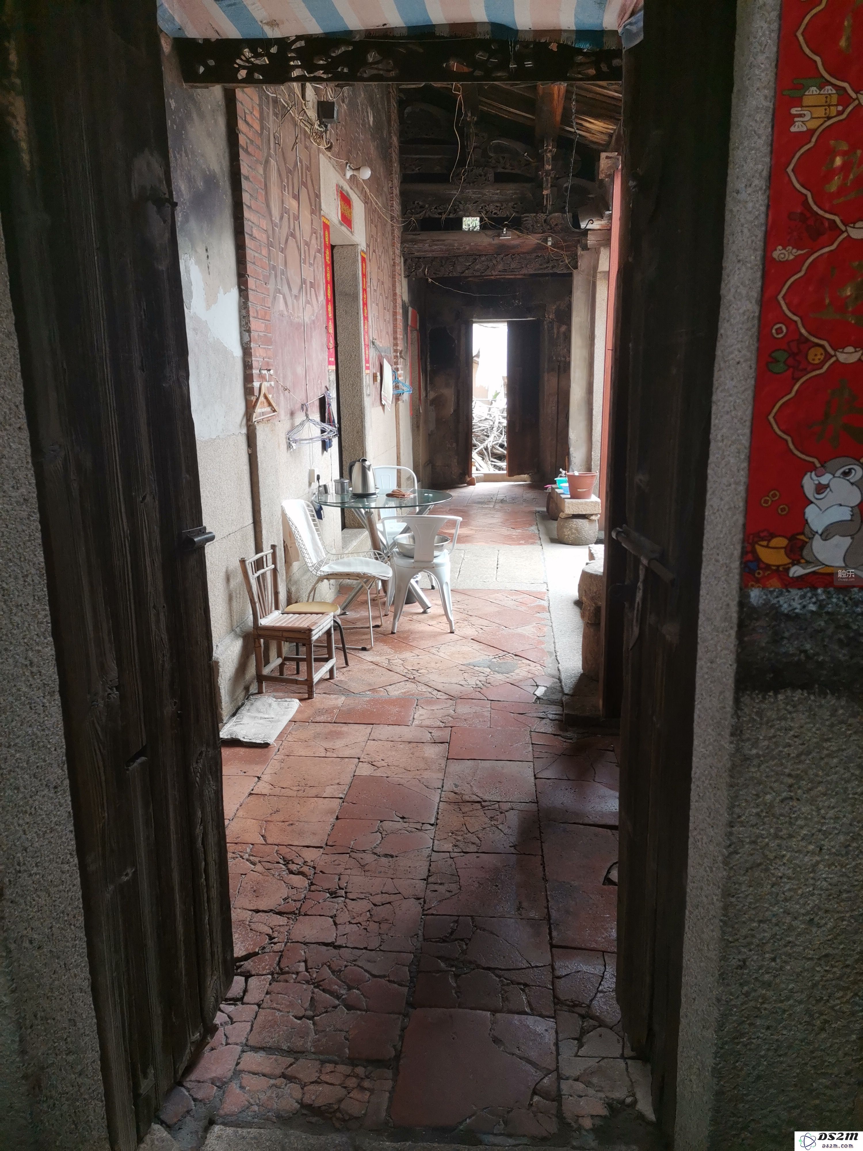在奔跑与自救的交织中，何安的代跑游戏与元宇宙的僵持局面探讨