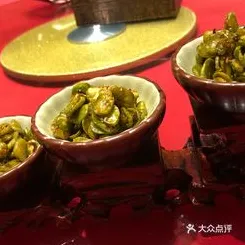 双十二购物节 茶杯头:最后的美食 游戏设备评测与赛事结果深度分析：性能优化与实战表现深入探讨