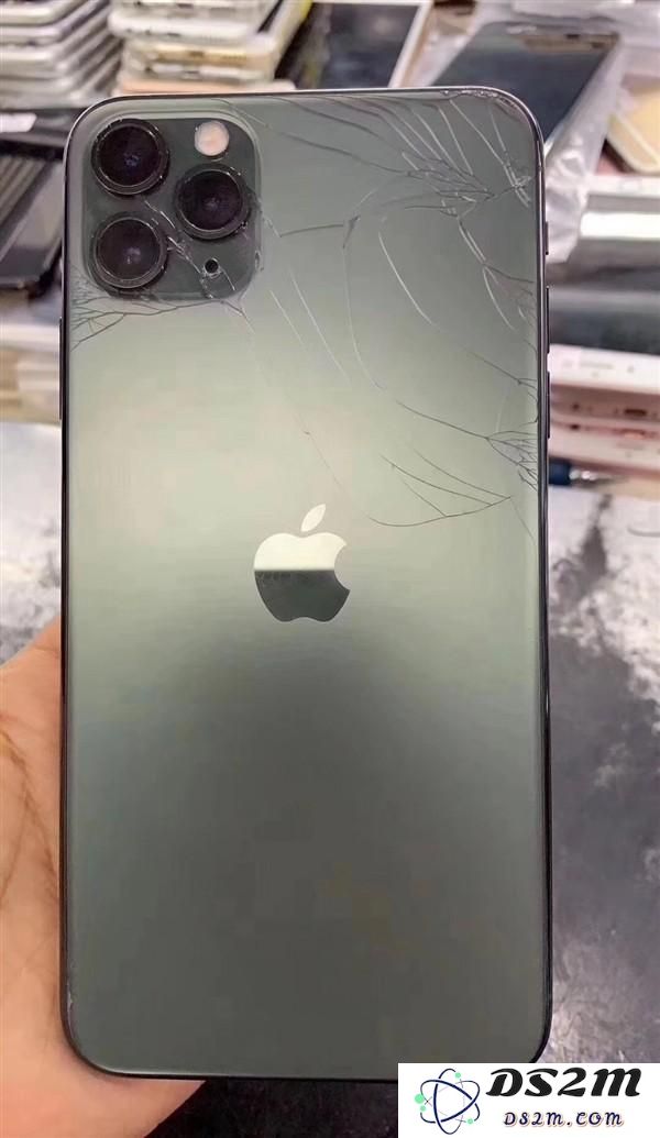 iPhone 11和11 Pro后盖玻璃耐摔程度如何？维修费用及注意事项解析