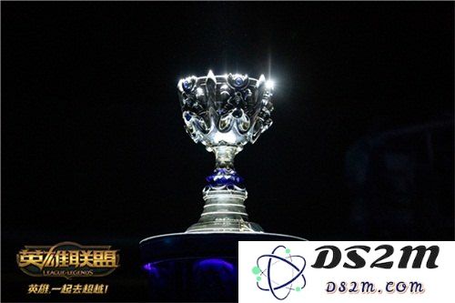 2018年英雄联盟全球总决赛的奖杯设计与意义探讨