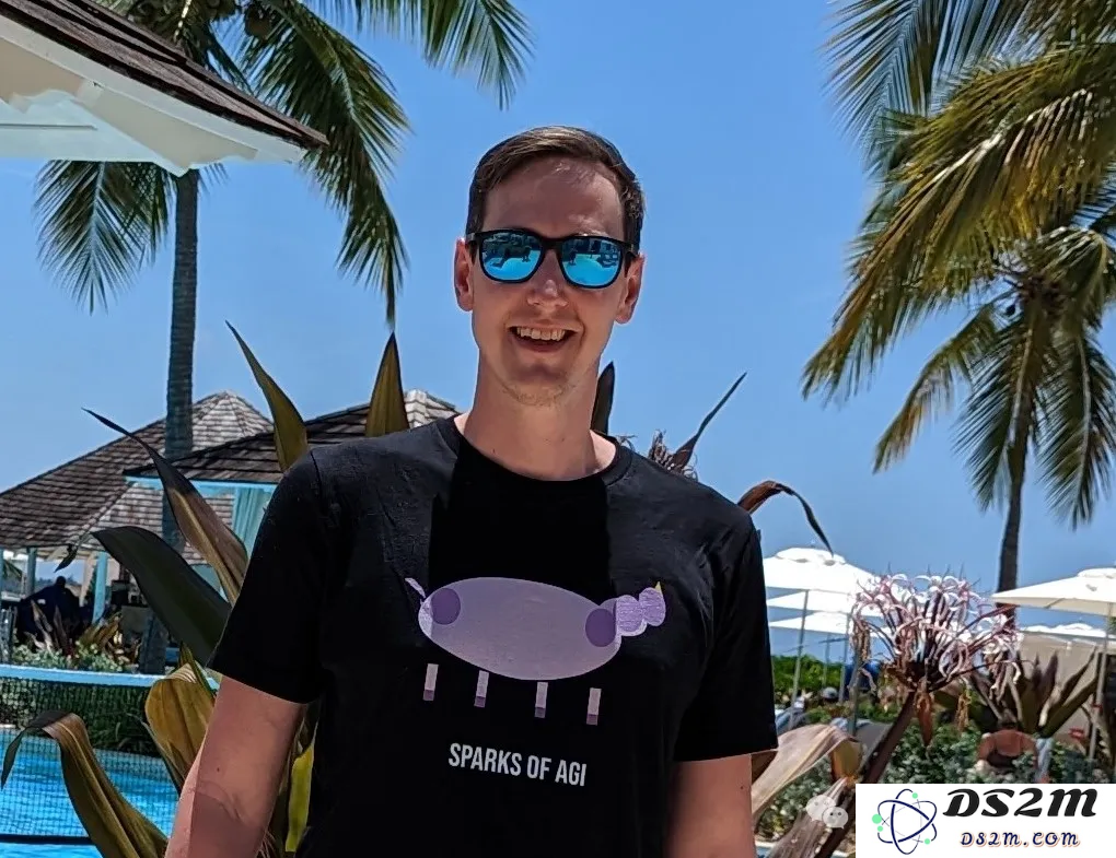 微软万引理论大佬跳槽OpenAI！入职第一天：疯了，这里的人才密度简直疯了
