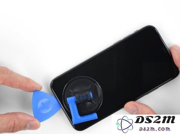 教你如何自己动手给 iPhone X 更换电池
