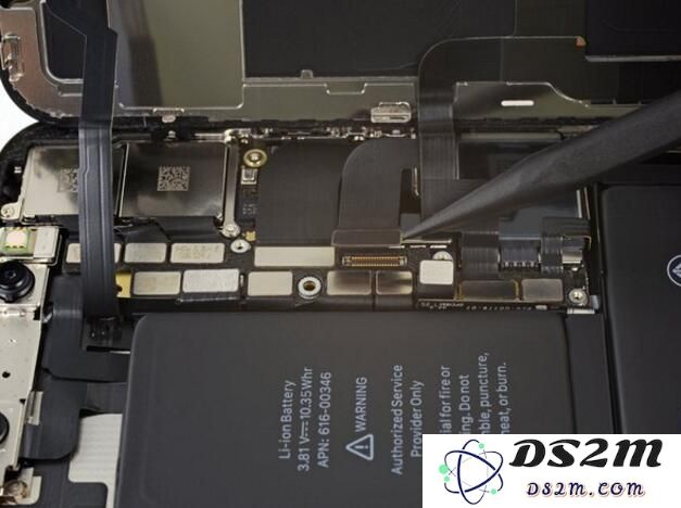 教你如何自己动手给 iPhone X 更换电池