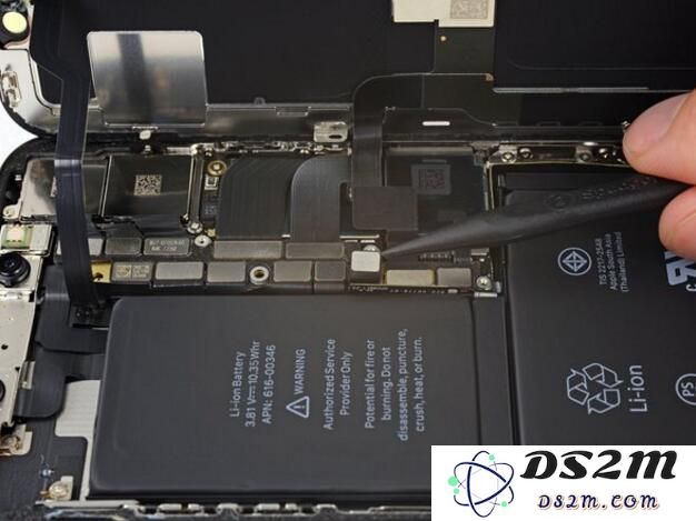教你如何自己动手给 iPhone X 更换电池