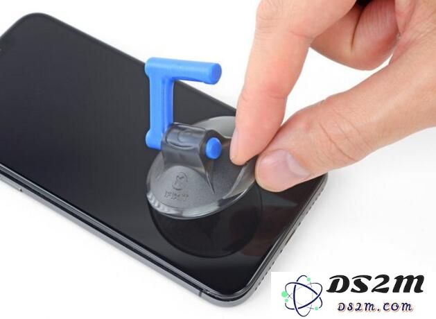 教你如何自己动手给 iPhone X 更换电池