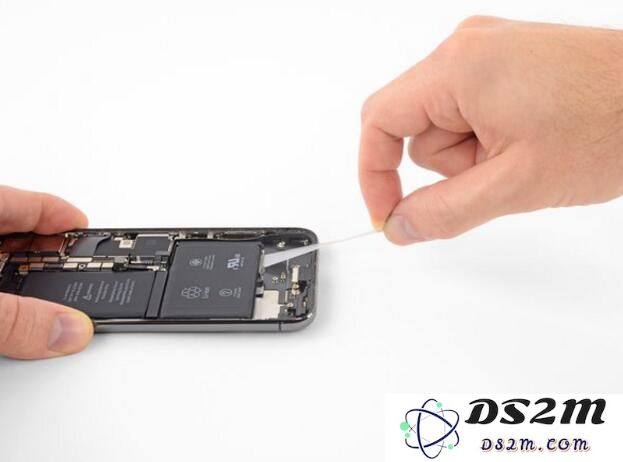 教你如何自己动手给 iPhone X 更换电池