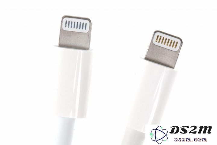 新款 Lightning 接口与旧款的主要区别是什么？为什么新款数据线接口采用银色设计？