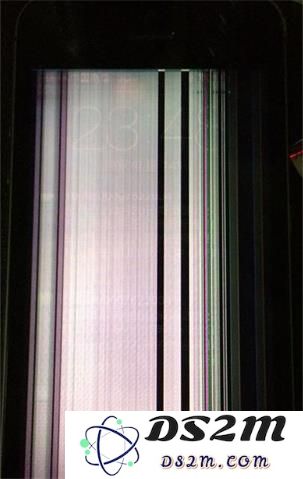 iPhone XS 屏幕出现绿线、竖条是什么原因，如何解决？