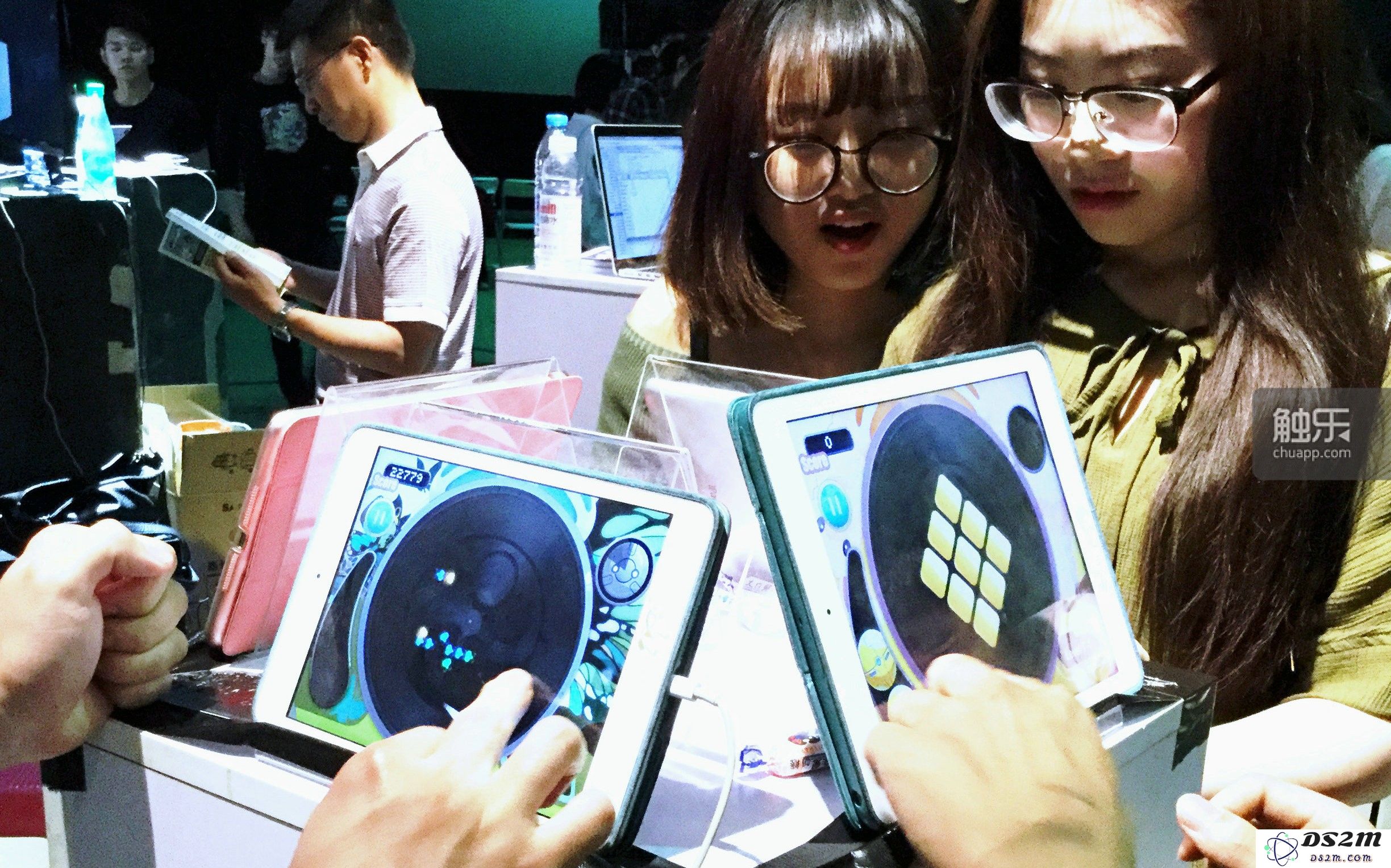 展台与试玩