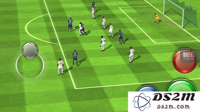 我一度拿手柄玩过FIFA手机版,但最终还是放弃了