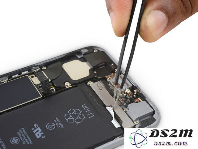 究竟是什么原因导致 iPhone 续航时间未能通过增加电池容量来提升？