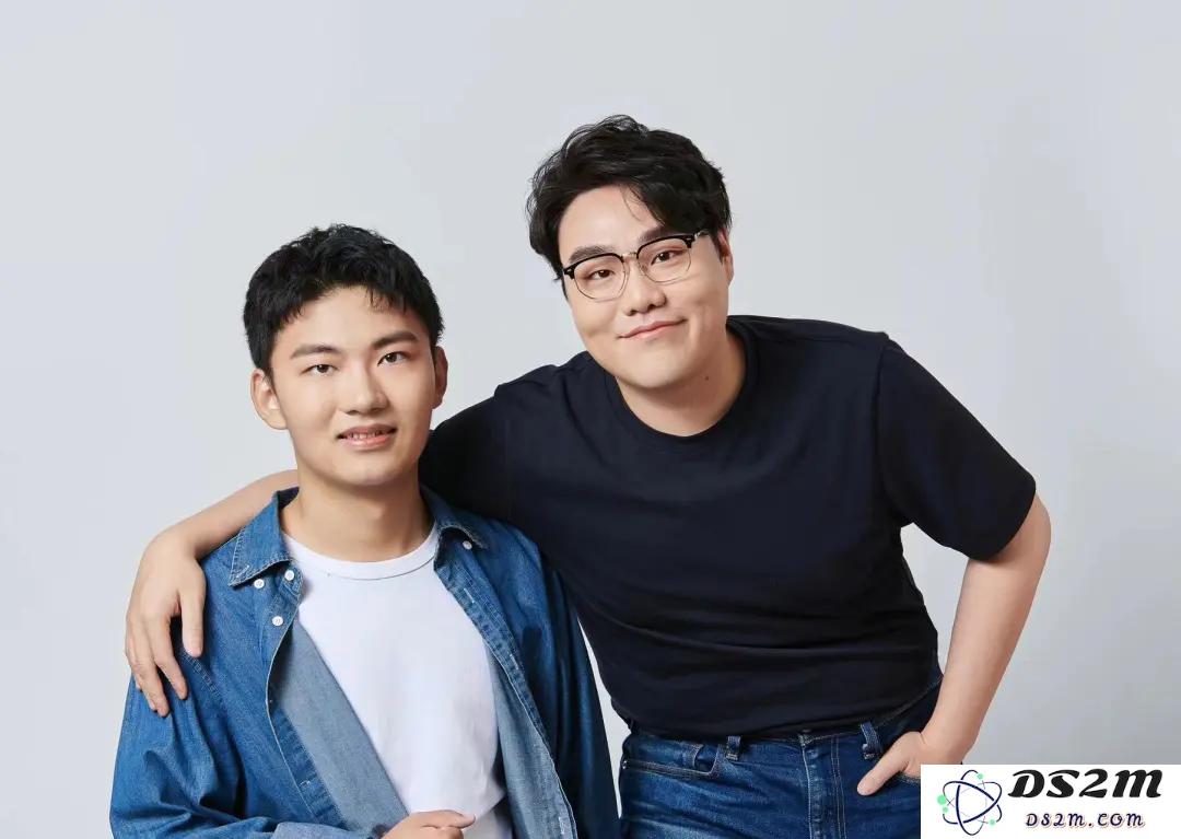 这位奋力向GPT发起挑战的清华00后男孩｜WAVES