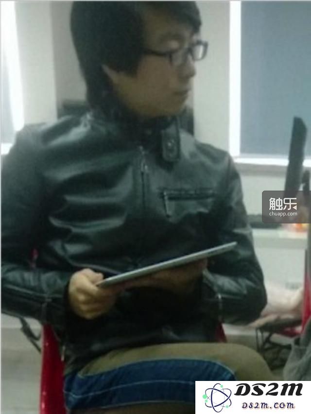 张文军，据认识他的人称，他大话连篇——爷爷是台湾高官、自己从蒙特利尔育碧调过来，在湖南有500人影视公司，经常指点小岛秀夫和宫崎骏……不过这些说法均未得到他本人的证实