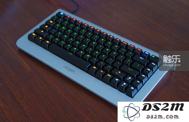 名为ACOOO oneBoard的智能桌面系统——这款是带有背光的机械键盘版