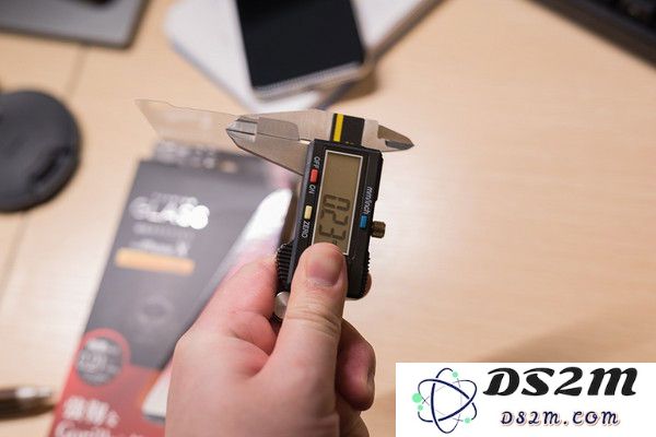 在为 iPhone X 选择钢化膜时需关注的 13 个关键细节和重要参数你了解多少呢？