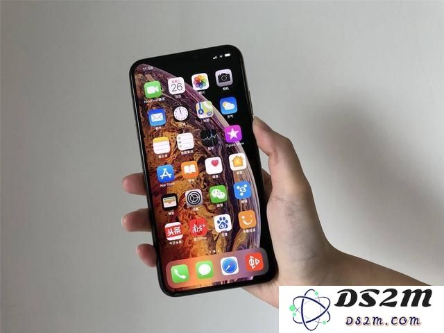 如果你的iPhone XS或XS Max屏幕失灵导致无法正常使用，该如何有效解决这个问题呢？