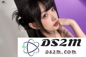 主持周敢敢分享自拍照：超绝37分：颜值与才华的完美结合，网友惊呼不已！