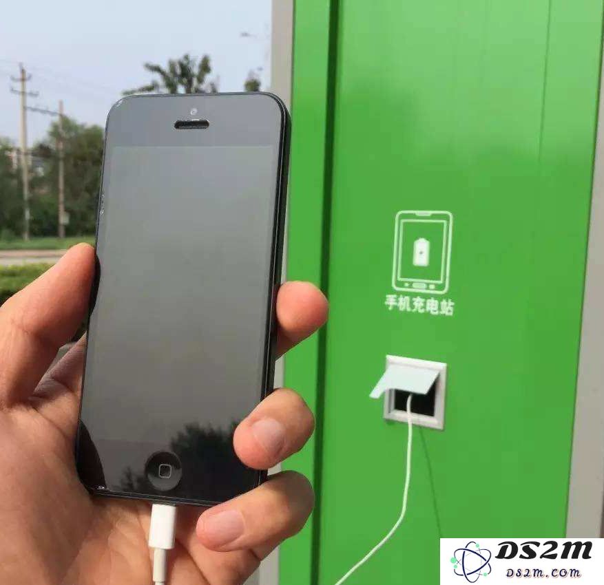 当点击“信任”按钮后，电脑与 iPhone 之间究竟发生了哪些重要连接和数据交换？