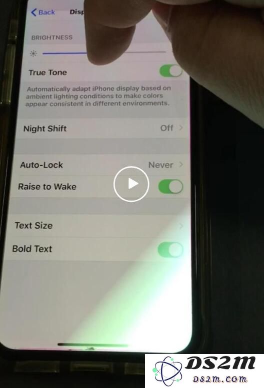 如何有效解决 iPhone 出现的“绿屏”问题，确保手机正常使用和操作流畅性