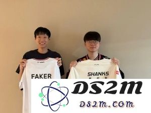 Faker好起来了？Shanks晒与Faker交换队服：哈哈哈哈哈哈哈哈：这是一个什么神仙操作？我们来看看！