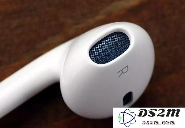 苹果 EarPods 耳机两个开孔的作用是什么？
