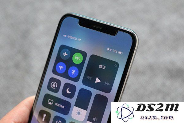 iPhone XS 是否支持关机状态下充电？如果关机充电没有显示该如何处理？