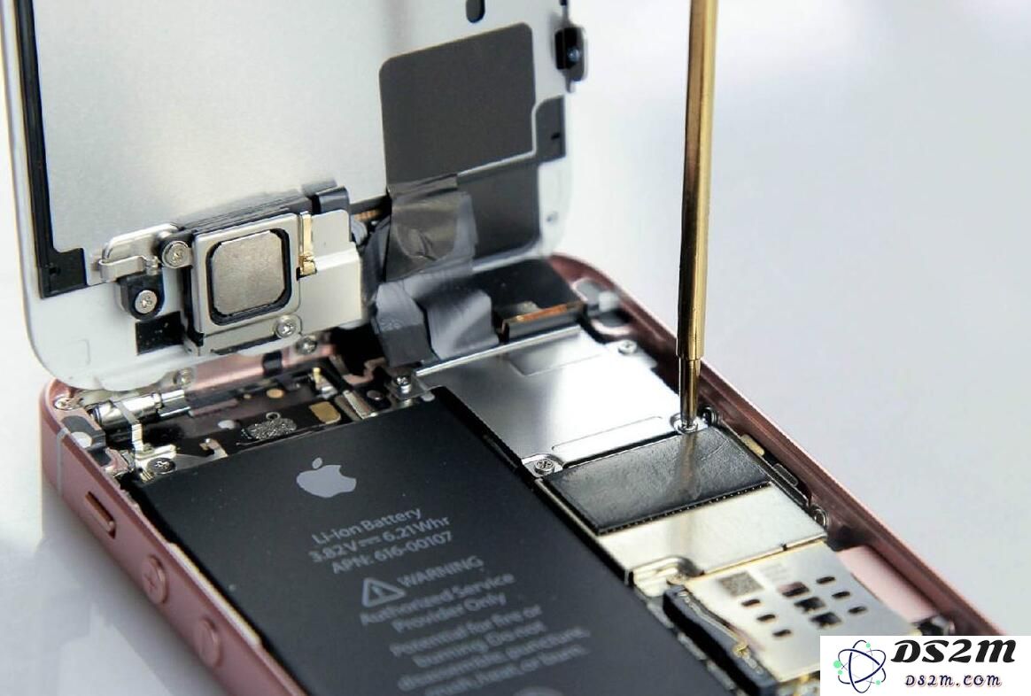 iPhone坏了无法使用，再着急也不要随便进街边小店修