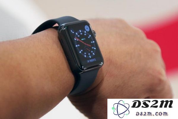 如何领取 Apple Watch 8 月 8 日「全民健身日」专属徽章？