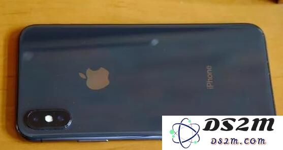 iPhone X 到底要不要贴膜