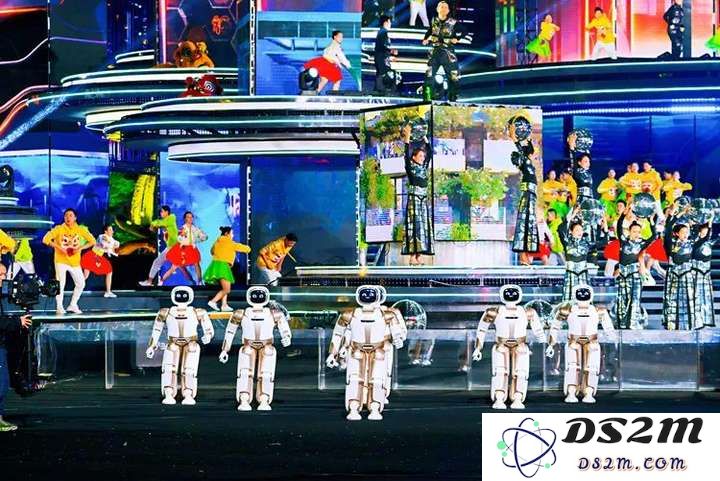 文旅演艺新模式：人类导演+AI编剧+机器人演员