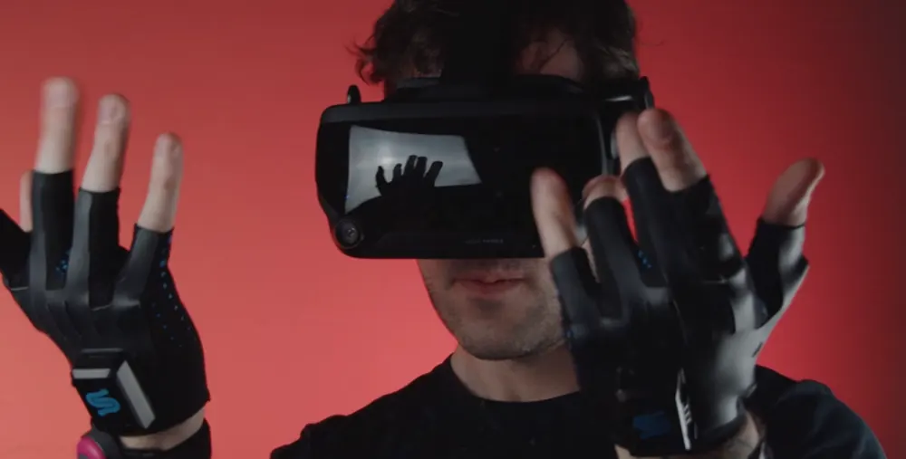 StretchSense 发布全新 Reality XR 手套，帮助用户在沉浸式训练中实现精确高效的手部动作追踪