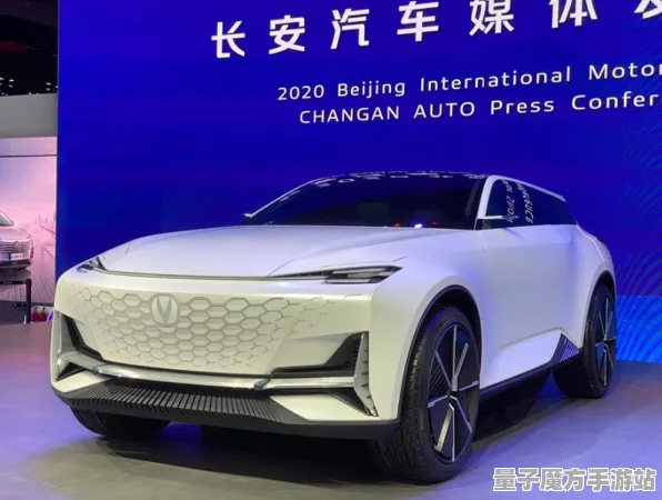 《和平精英》高级技巧连招-2025春季版本优化-兼容Vision Pro-模拟经营玩法-隐藏成就解锁攻略