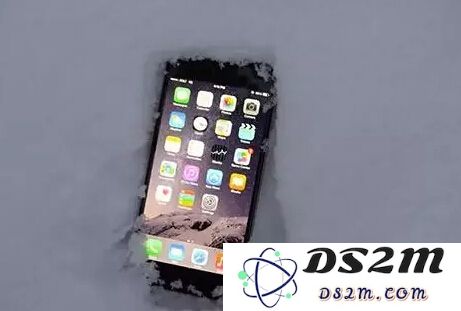是什么原因导致iPhone出现“冻关机”的现象及解决方法？